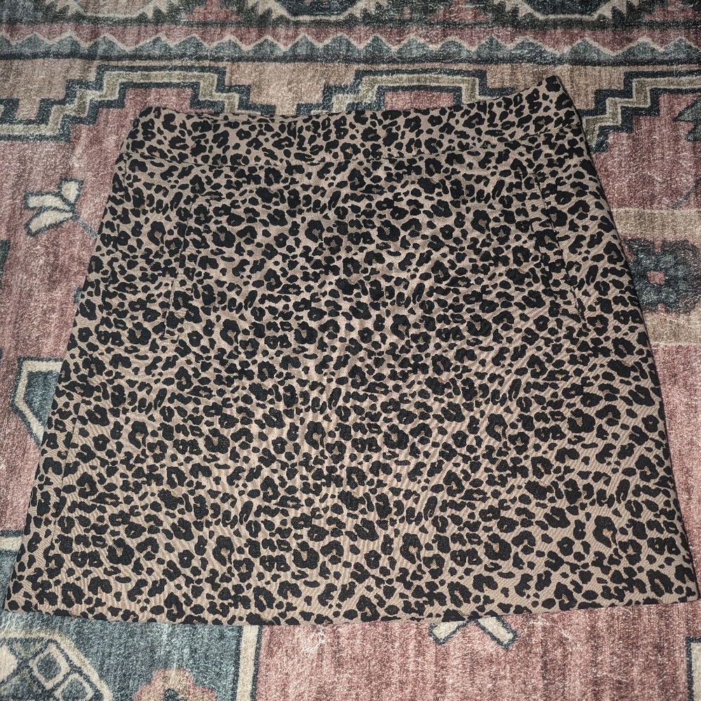 Ann Taylor Loft Leopard Skirt Petite
